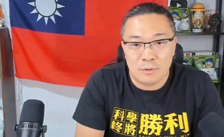 朱學恒坦承沒有辦法否認鍾沛君對他提出的指控，卻不斷強調當時「喝到斷片」、「沒有任何記憶」。 圖：翻攝直播畫面
