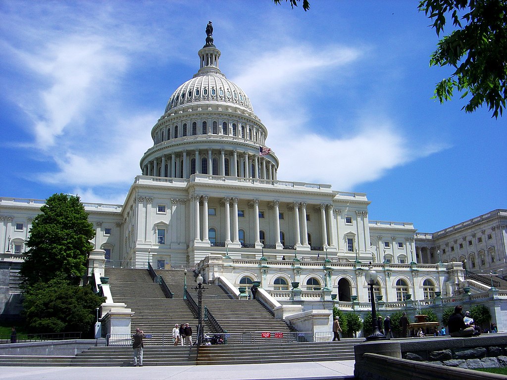 美國聯邦參議院外委會，8日無異議通過7部法案與決議案，其中包括針對中國可能武力犯台的《保護台灣與國家韌性法案》，嚇阻中國野心。 圖：翻攝自維基網站