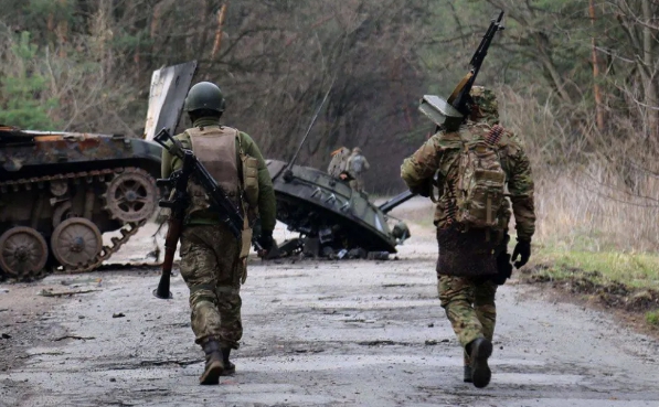 俄軍在俄烏戰爭中傷亡慘重，俄國總統普丁數度不斷擴軍。 圖 : 翻攝自騰訊網/浩外同學