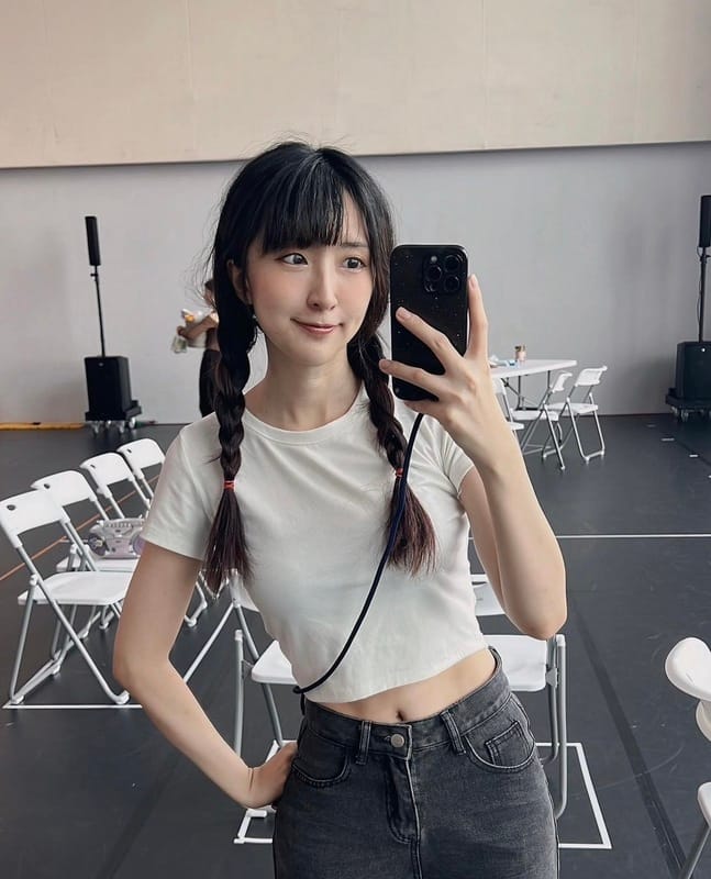 小熊被網友質疑懷孕而發文表示「再講開扁」。 圖：翻攝自小熊yuniko IG