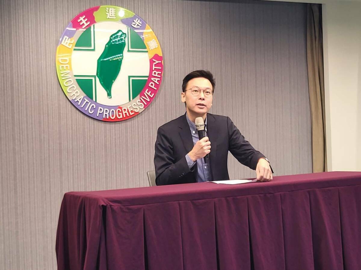 林飛帆於13日下午宣布退選立委。 圖：陳佩君／攝