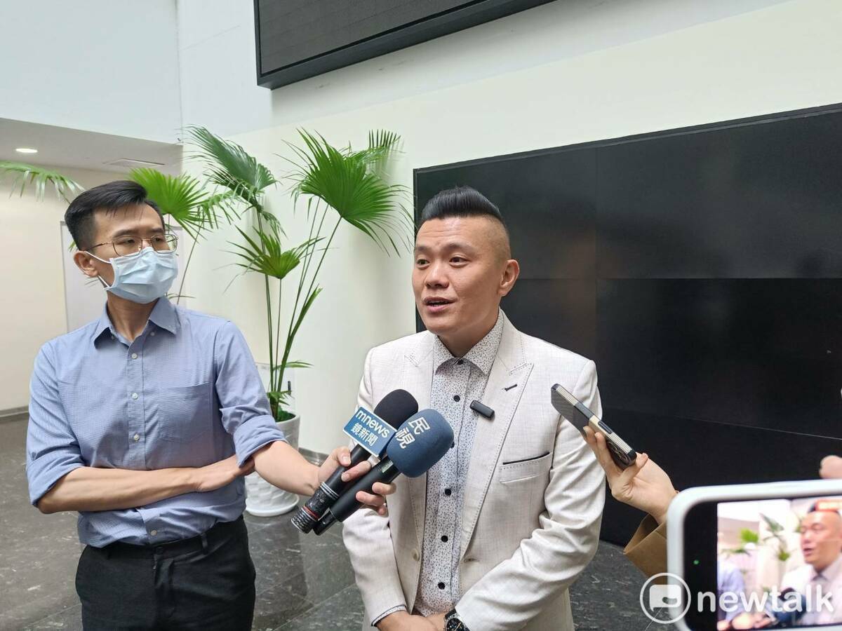 民眾黨台中市黨部主委江和樹說，柯文哲的選票像癌細胞移轉，不是那麼聽話。 唐復年/攝