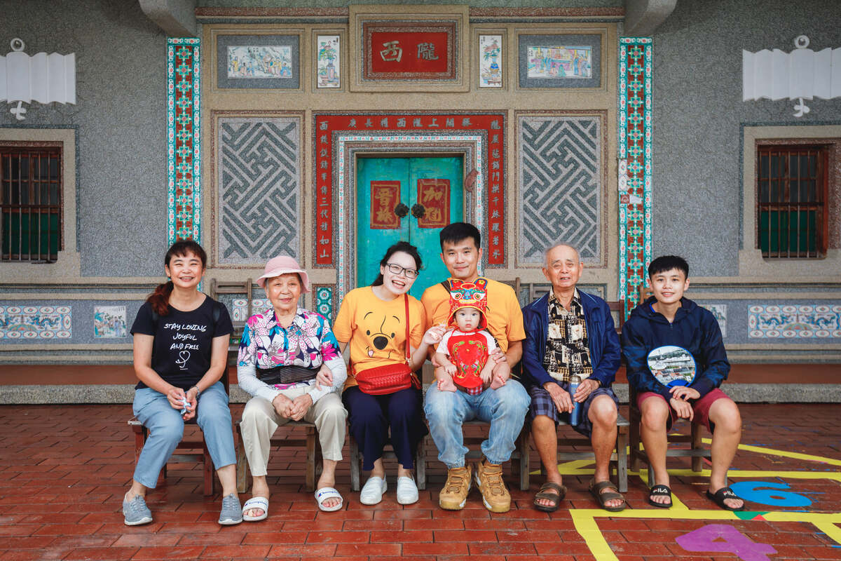 一家人可在閩南古厝前來個大合照。 圖：高雄市文化局/提供