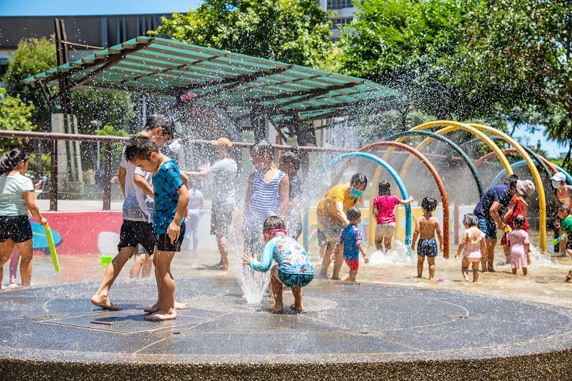 塭仔底濕地公園戲水池準備好了，那你(妳)呢。 圖：新北市高灘處提供