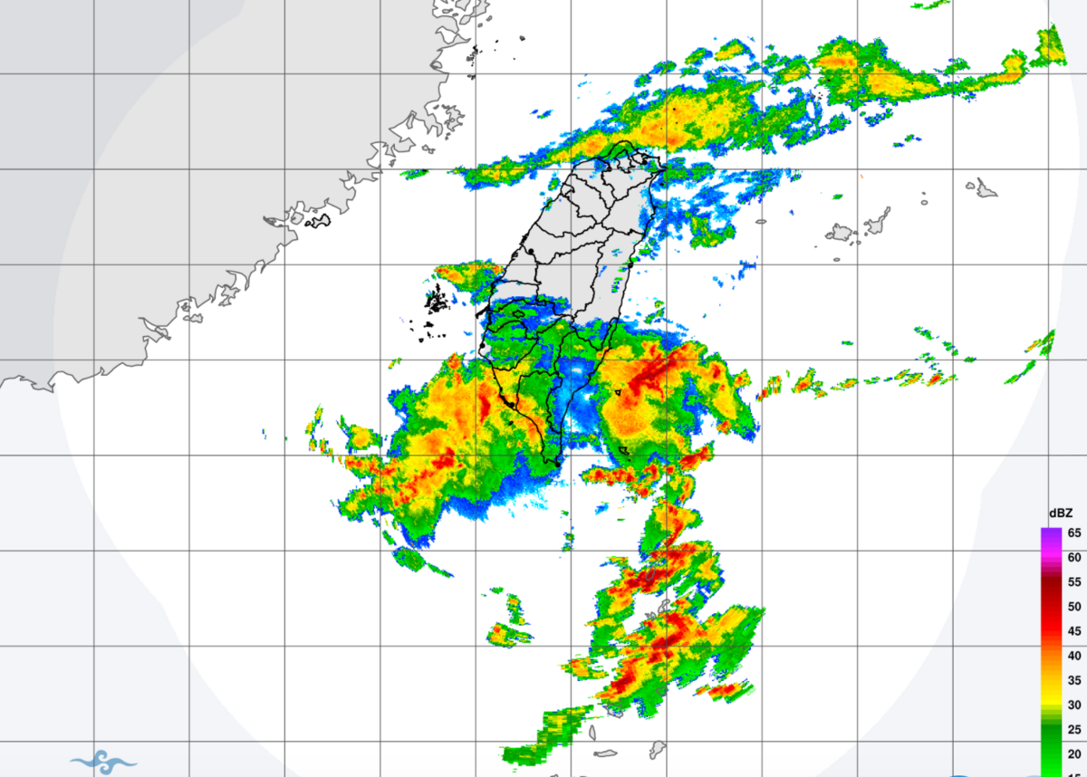 氣象專家吳德榮表示，今起至週六滯留鋒北返，是這波降雨最旺盛期間，各地需慎防致災雨。 圖：翻攝自中央氣象局官網