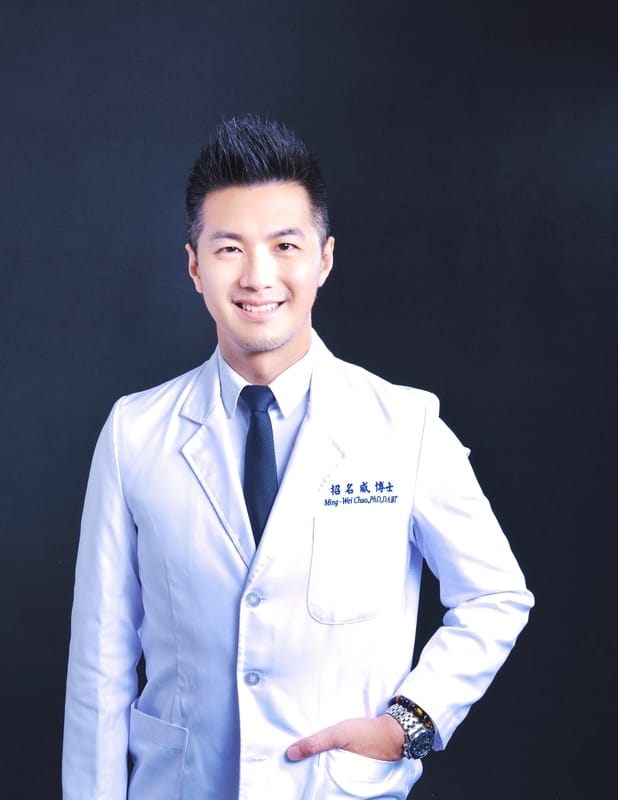 毒理專家招名威認為，巴比妥、BZD是三級管制藥品，萊劑是食品級添加物，兩邊無法相提並論。 圖：翻攝自招名威教授 毒理威廉