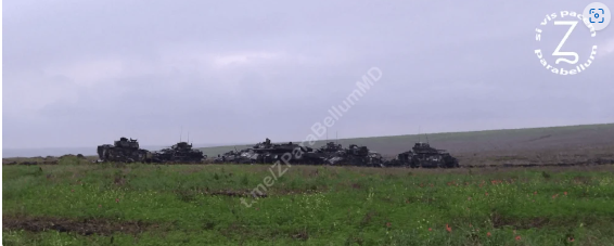 俄軍瘋傳美制M2布雷德利步兵戰車（M2 Bradley）和德制豹2主戰車（Leopard 2）的損失照片。 圖：翻攝自騰訊網