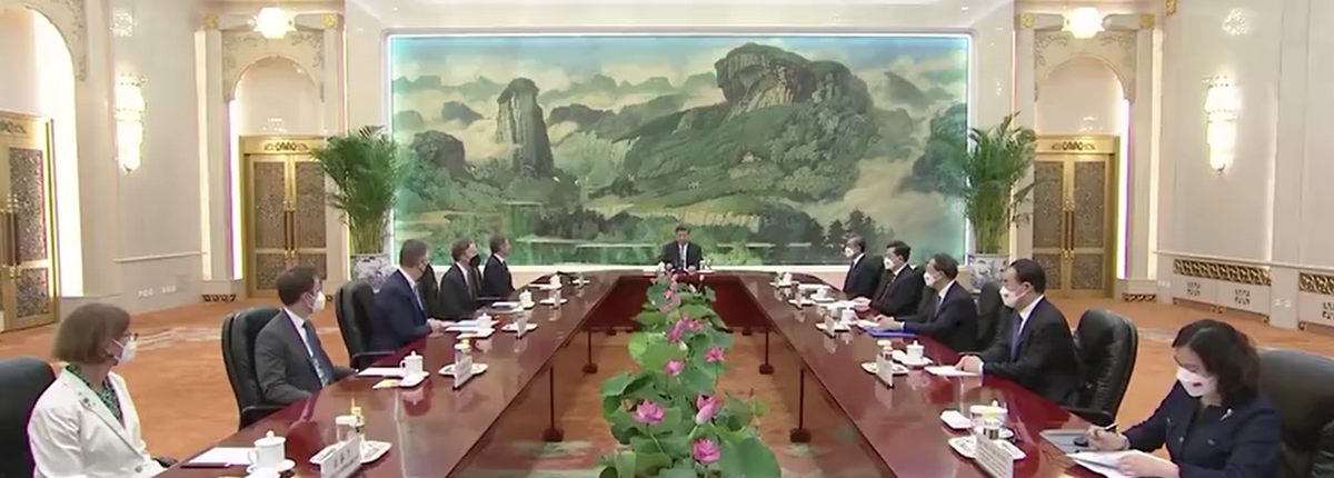 美國國務卿布林肯與中國領導人習近平會面，二人在人民大會堂進行交流。 圖：翻攝自央視新聞