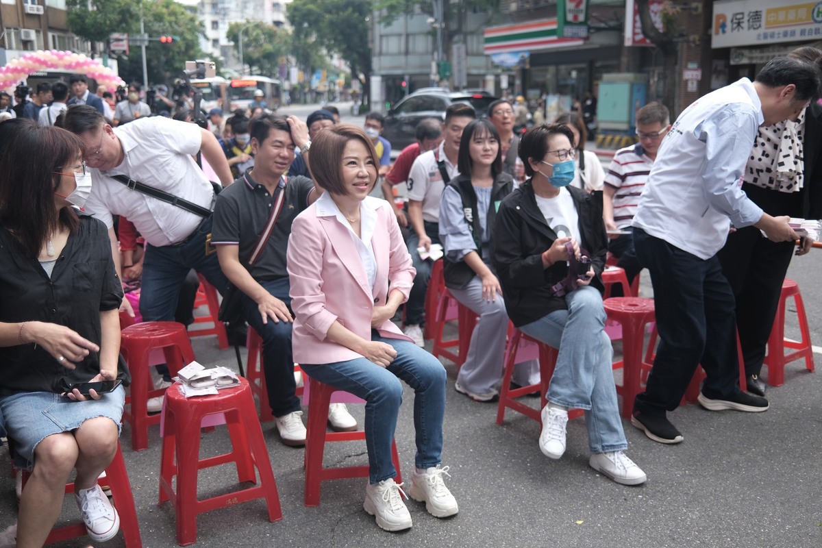無黨籍媒體人于美人宣布參選中正萬華，今（24）日不僅已爭取到逾百歲長者赴萬華某診所健檢免費外，更透露自己政見的三個重點方向。（資料照片） 圖：擷取自臉書「于美人萬中選一」