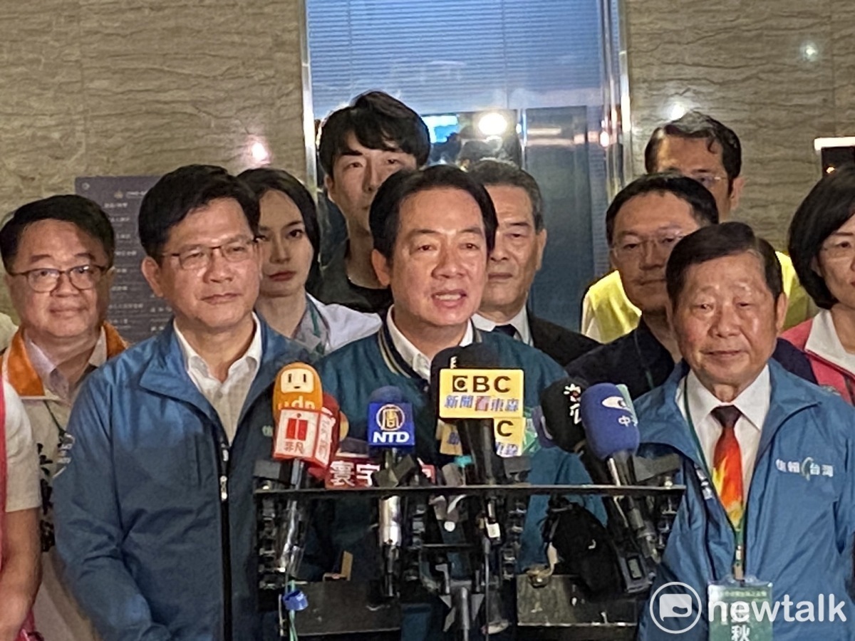賴清德表示，提出公私立學校學費縮小差距的政見，是很自然的事，反批柯文哲和侯友宜看到的是選舉，他看到的是學生的需要和自己的責任。 圖：林昀真/攝