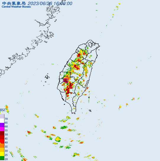 氣象局對嘉義縣市和台南市發布大雷雨即時訊息。 圖：翻攝自氣象局官網