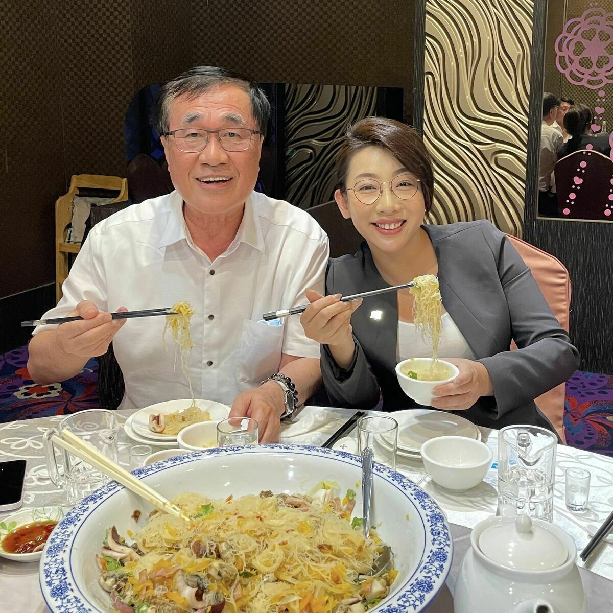 台北市副市長李四川昨與民眾黨議員吃飯，右為民眾黨議員林珍羽。 圖：翻攝李四川臉書
