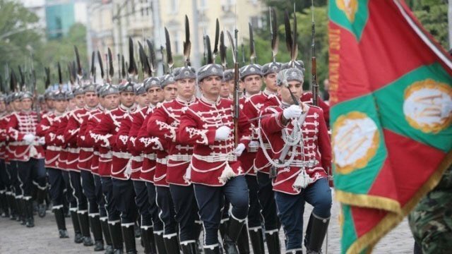 保加利亞於 7 日宣佈，將向烏克蘭提供軍事援助。 圖：翻攝自推特用戶「Visgrad 24]