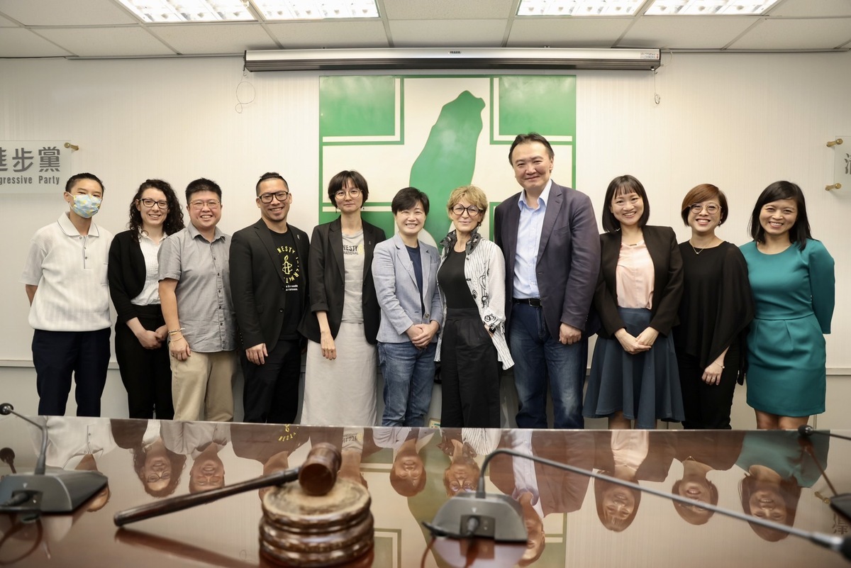 國際特赦組織總會秘書長阿格妮絲·卡拉馬爾博士(Dr. Agnès Callamard) 28日下午拜會民進黨中央。 圖：民進黨提供
