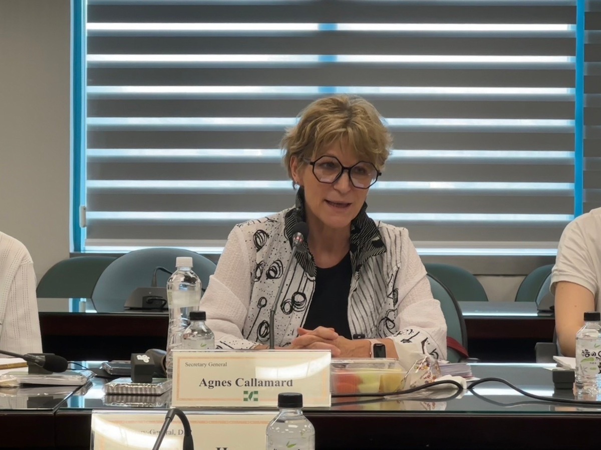 國際特赦組織總會秘書長阿格妮絲·卡拉馬爾博士(Dr. Agnès Callamard) 28日下午拜會民進黨中央。 圖：民進黨提供