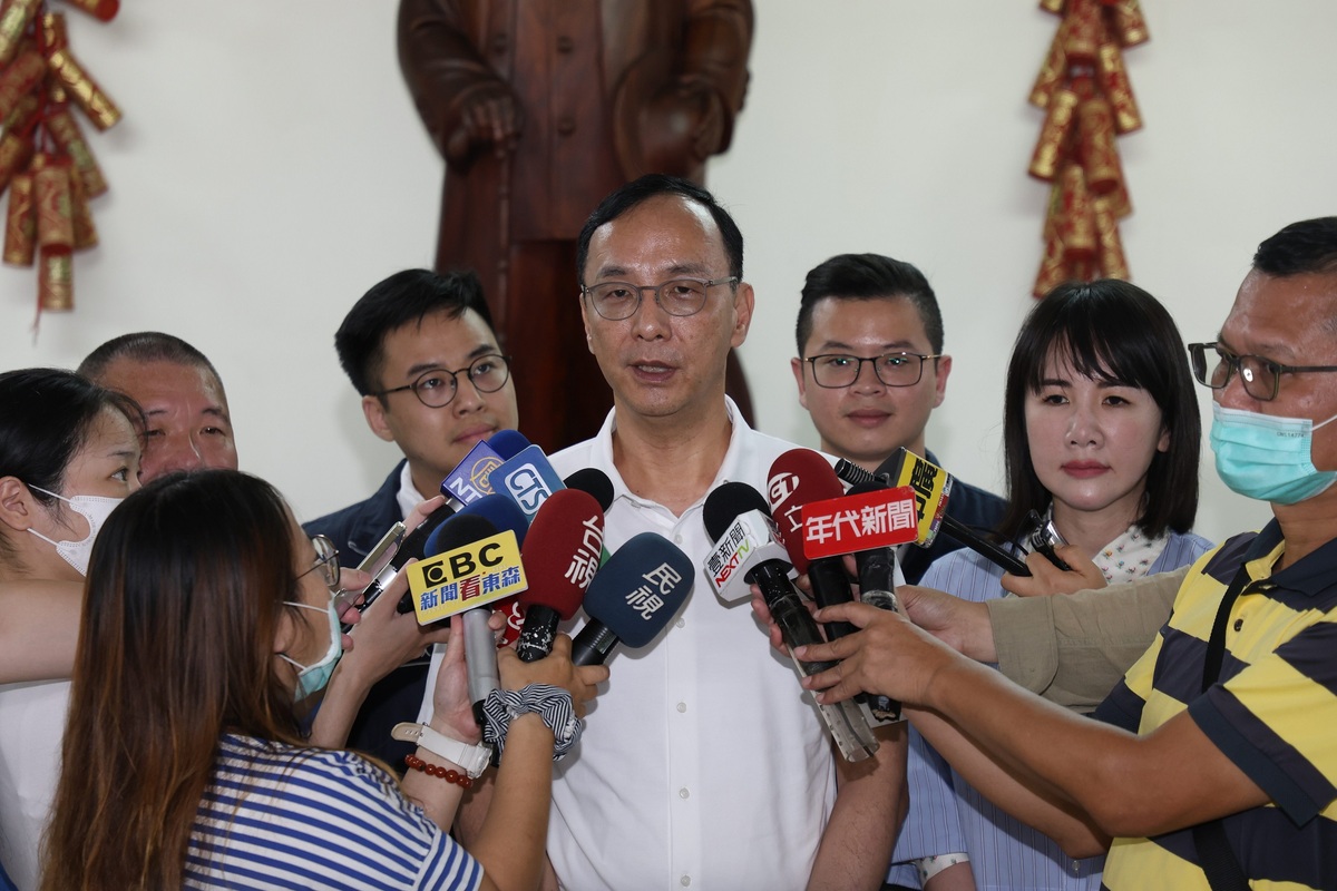 國民黨主席朱立倫在台中受訪回應時事。 圖：國民黨文傳會/提供