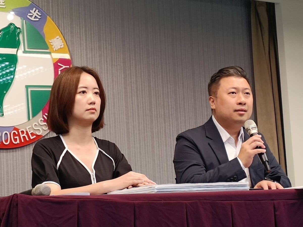 賴清德競選辦公室發言人戴瑋姍及民進黨發言人張志豪 圖：民進黨提供