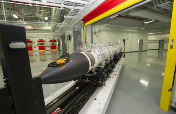 美國武器製造商雷神Raytheon公司所打造的導彈。 圖 : 翻攝自浩外同學