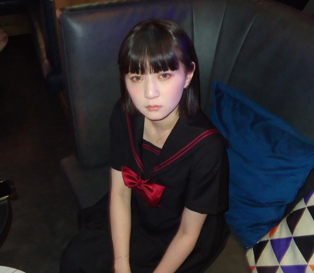 本本挑戰喝蛇血，不料竟發高燒、全身通紅。 圖：翻攝自江佑真-本本️️️️️(Alva) IG