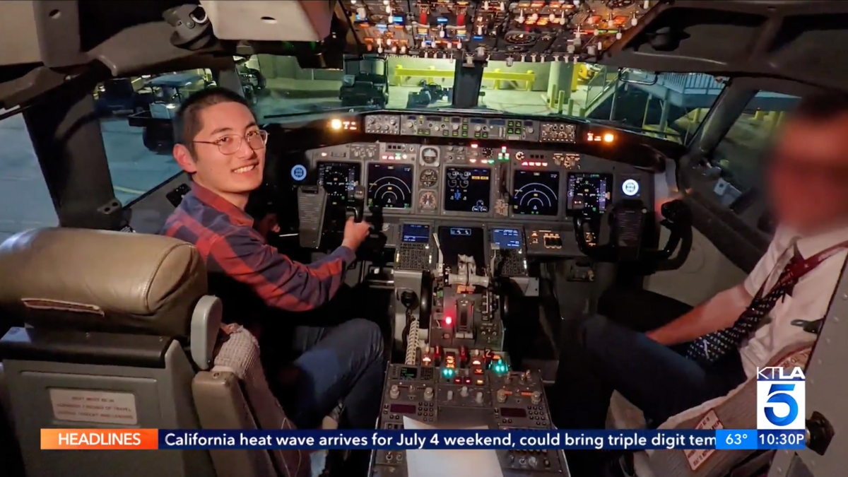 加州一位研究生搭飛機通勤上學，引美網熱議。 圖：翻攝自《KTLA》新聞影片