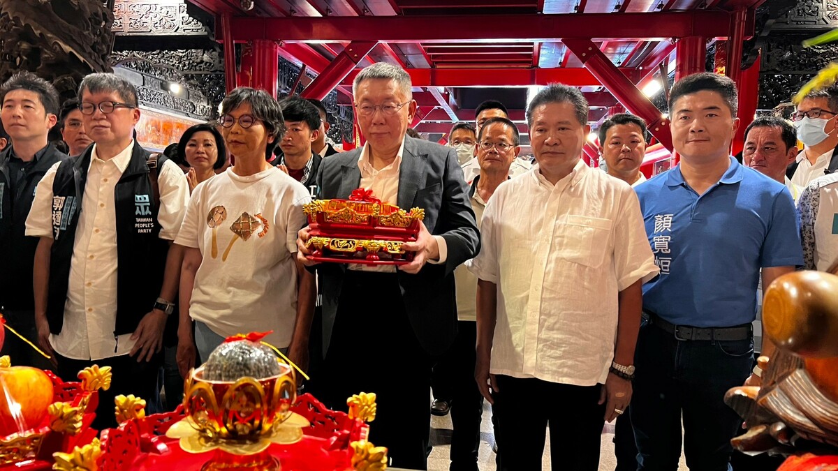 蔡壁如認為柯文哲之所以受年輕人歡迎，是因為柯文哲看到不對的，會跟年輕人一起去大聲罵。 顏寬恒服務處/提供