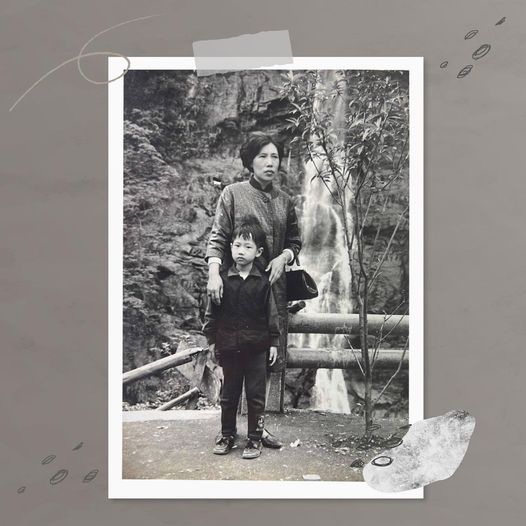 郭台銘今晚在臉書改打溫情牌，回憶起自己「板橋囡仔，諸葛四郎的童年」並ＰＯ出童年照片。 圖：翻攝自郭台銘臉書