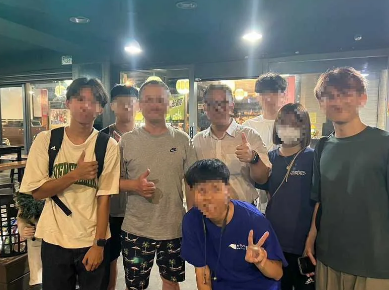 北科大熱炒吃光白飯事件延燒，學生表示已經親自去了大道創意料理熱炒道歉，也和老闆解釋了誤會！ 圖：翻攝自北科資財營臉書
