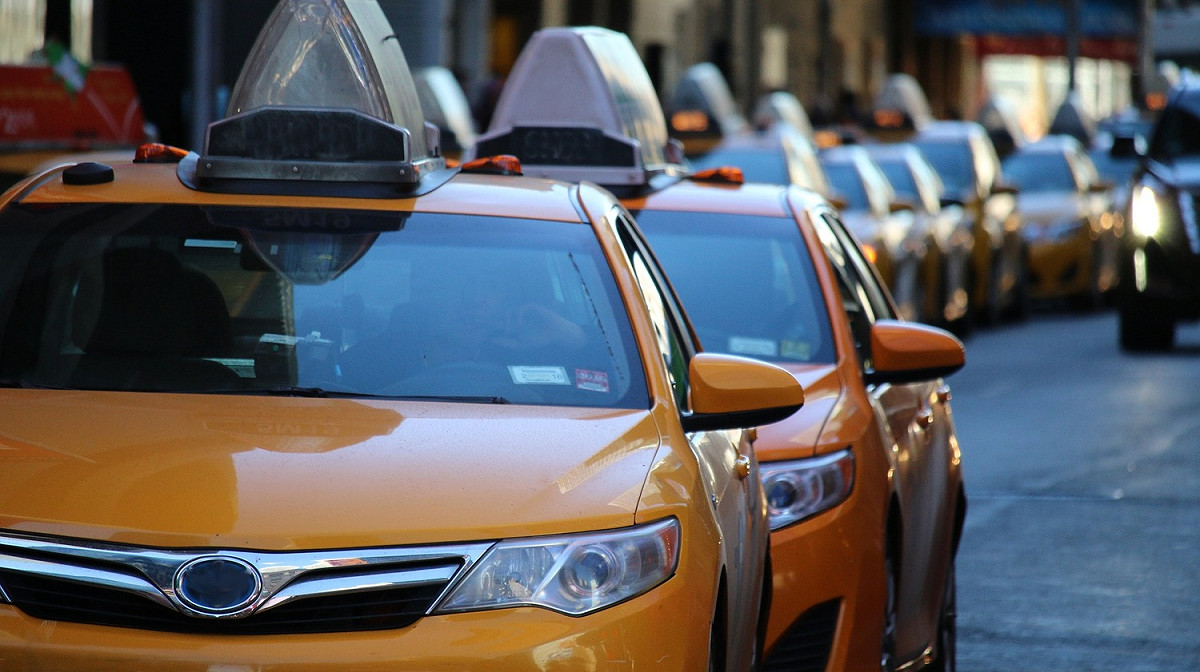 美國大宗計程車服務公司的Uber，被指控竊取同行Waymo的商業機密，並於日前被美國舊金山法院裁定要「歸還機密」。 圖：Pixabay／提供