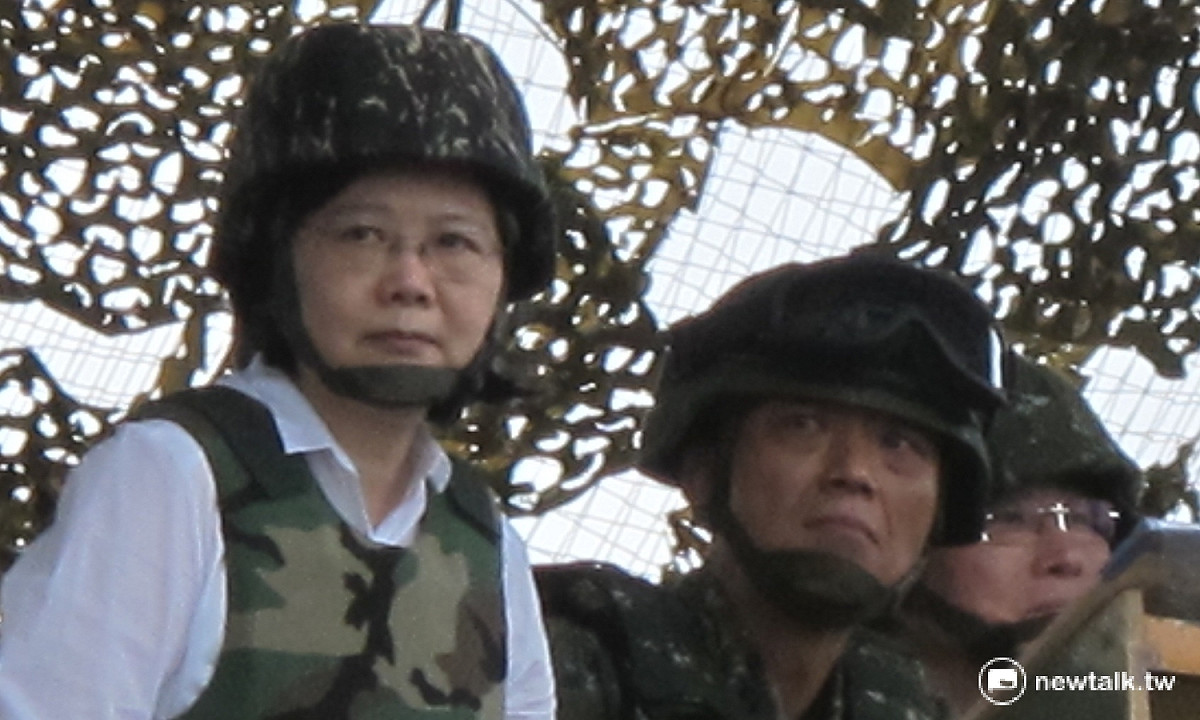 總統蔡英文25日上午前往澎湖視察漢光33號演習。 圖：林朝億/攝