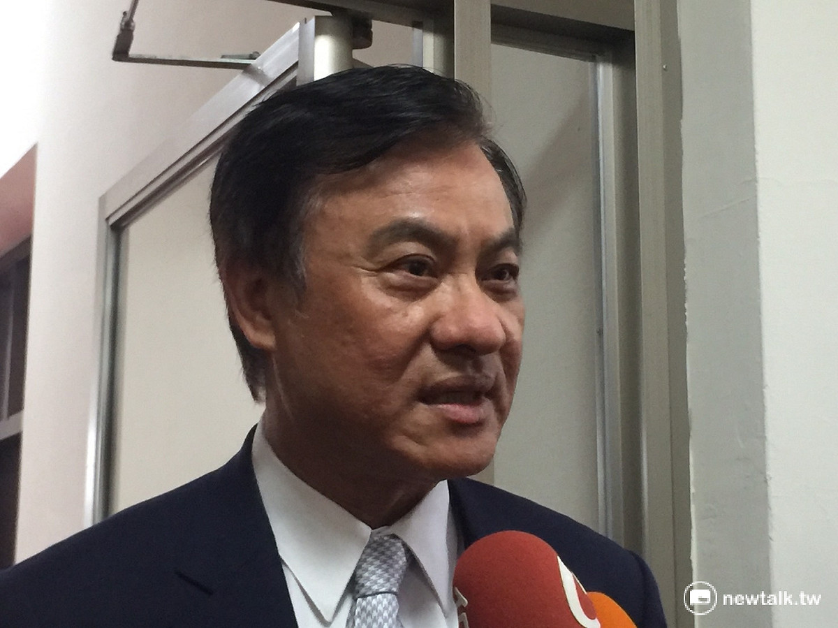 立法院臨時會是否要將同婚議題列入討論 ，立法院長蘇嘉全26日表示，臨時會都是處理急迫性法案，而且需要朝野黨團協商才能決定要排哪些法案。 圖：林人芳／攝
