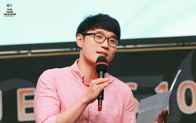 前CJ Entus打野選手、現任OGN評論員的CloudTemplar近期在其個人直播中分享了對於這次季中冠軍賽的看法。 圖源：to the moon 推特