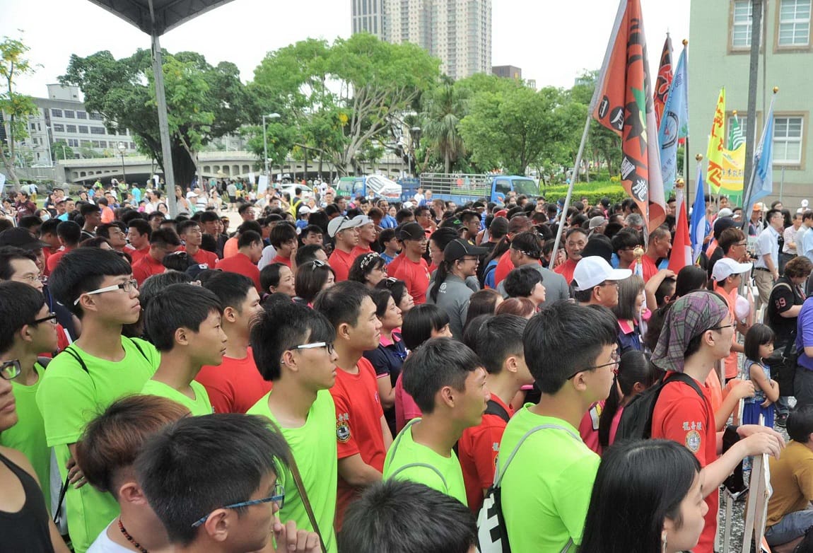 高雄端午活動一連串，現場參加民眾很踴躍。 圖：高雄市政府提供