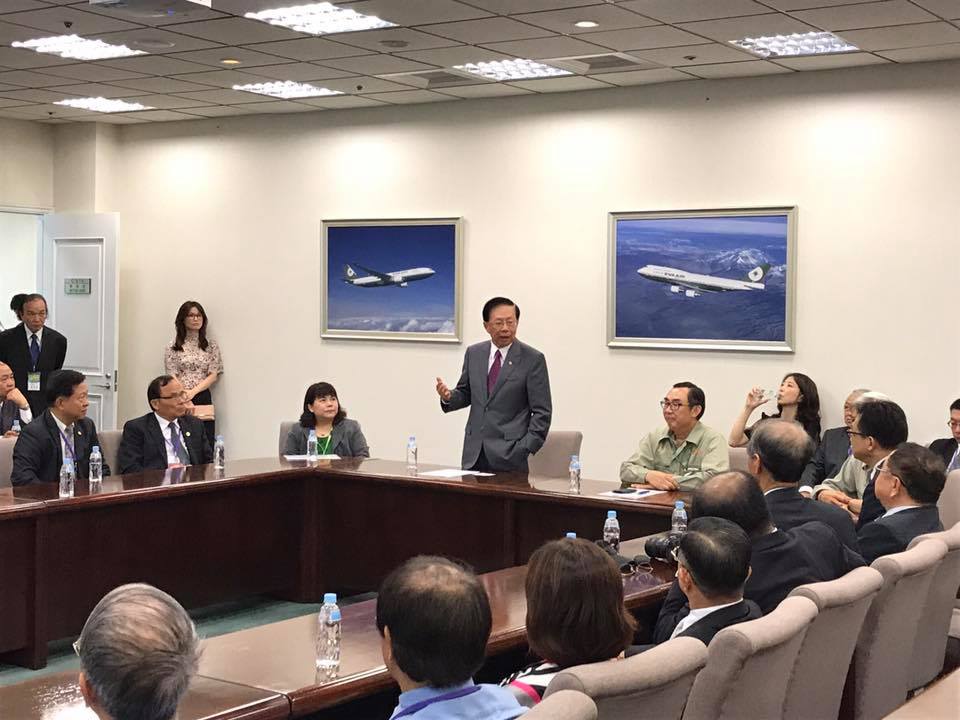 台商參訪華航總部及長榮航太。 圖：海基會/提供
