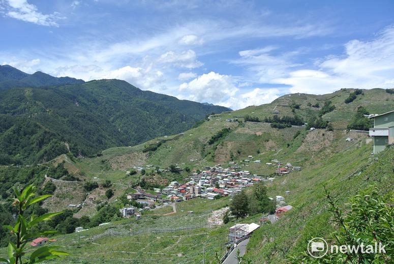 環山部落被群山圍繞，是台中市最偏遠的原住民部落。 圖：唐復年/攝