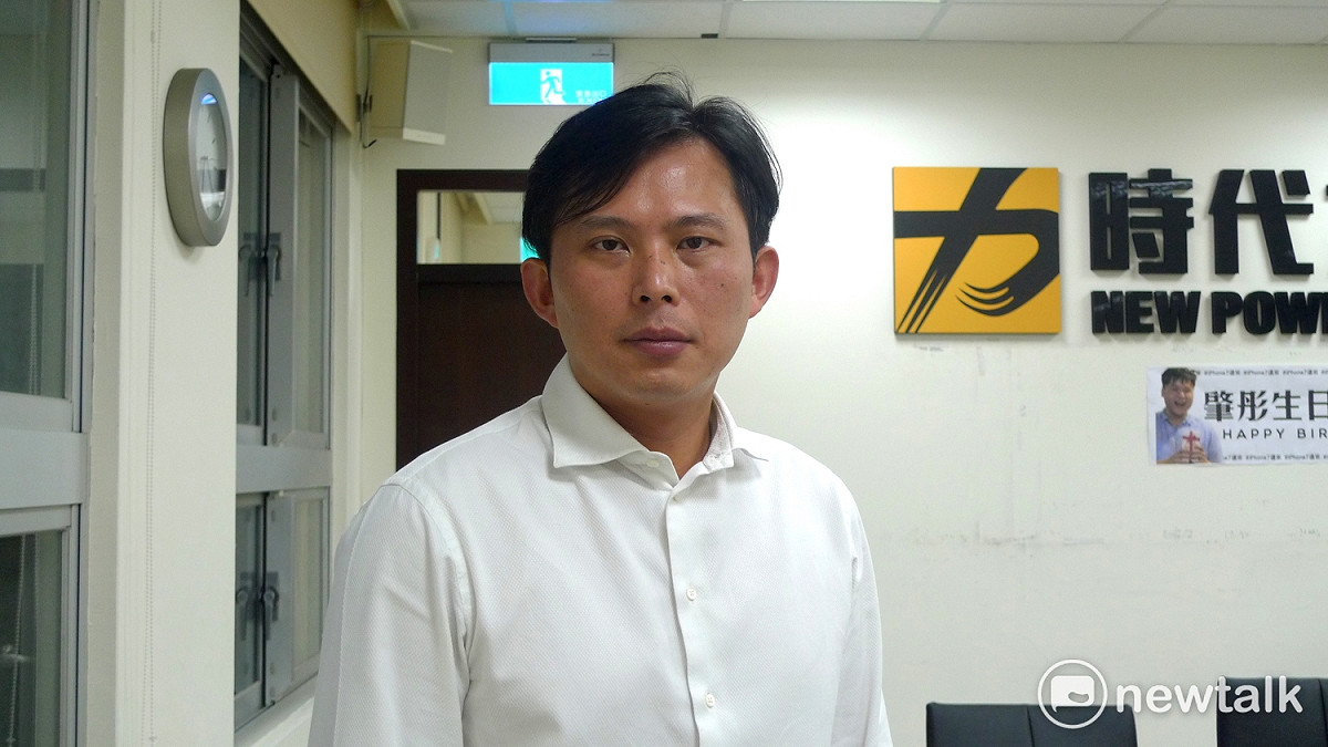 黃國昌5日再指出，國發會不僅文字上抄襲，連「促進就業人數推估公式」也延續自馬政府，且算出數字還是錯的。 新頭殼資料照；圖：汪少凡／攝
