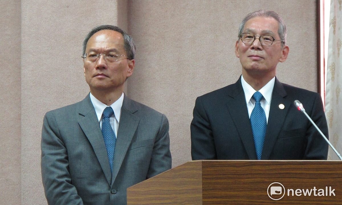 僑委會委員長吳新興到立法院外交及國防委員會業務報告。 圖：林朝億/攝