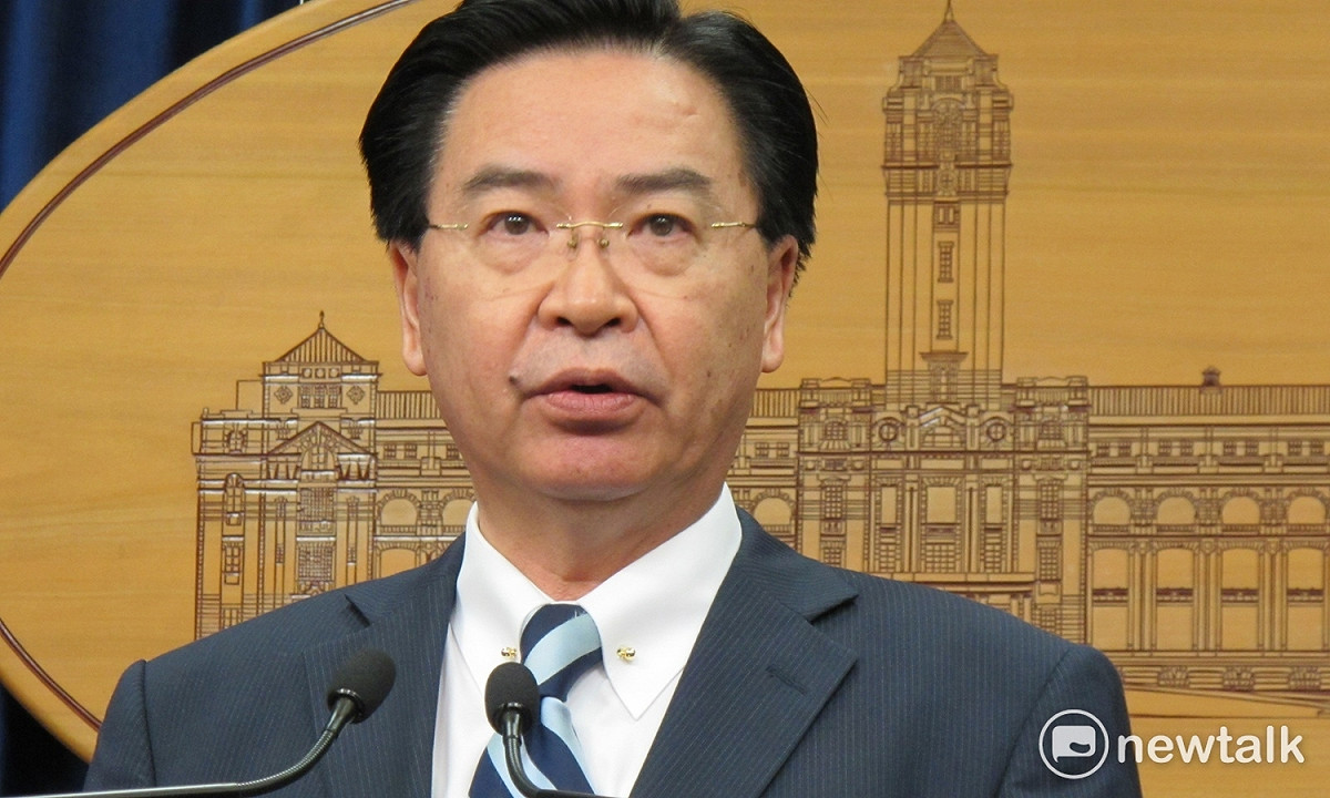 美國聯邦參議院日前通過「台灣旅行法」，新上任的外交部長吳釗燮今（2）天受訪時表達感謝。 圖：林朝億/攝