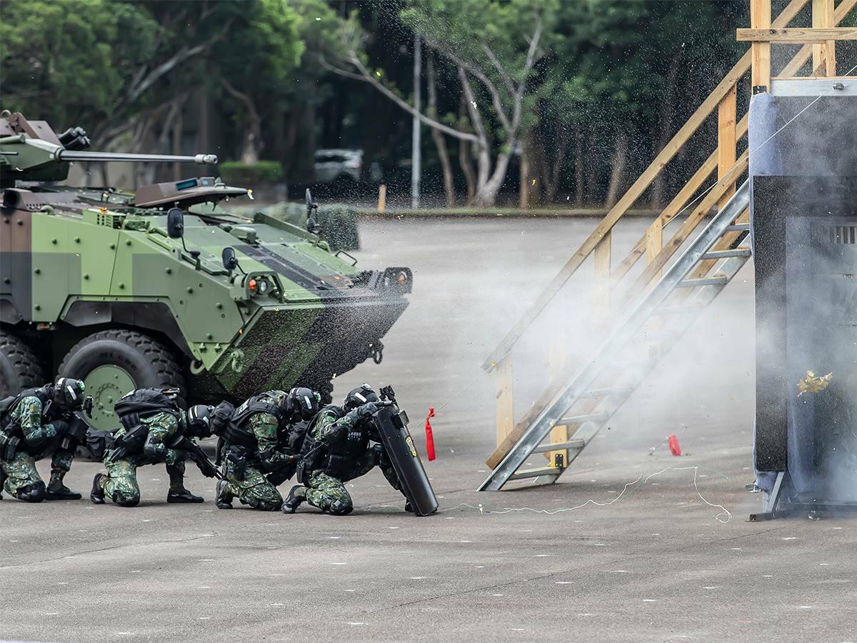 2020年07月14日漢光36號實兵演練憲兵夜鷹特勤隊執行俗稱為「反斬首」的「衛戍區重要目標反特攻演練」。 圖：國防部(資料照片)