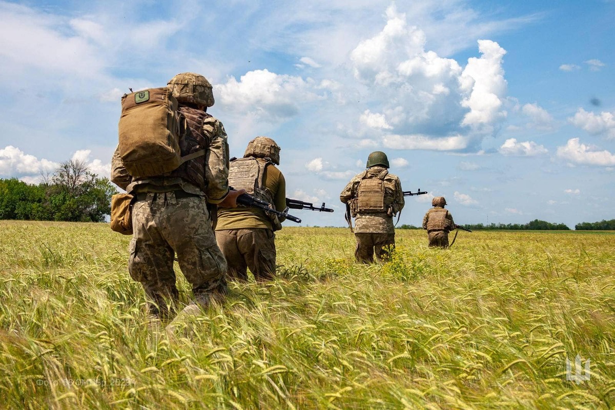 烏軍近期試圖奪回被俄軍所控制的巴赫穆特（Bakhmut）周圍地區並取得進展。 圖：翻攝自澤連斯基推特@ZelenskyyUa