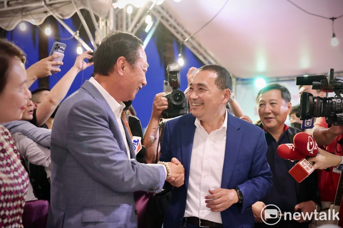 侯友宜表示，自己和郭台銘信念一致，都是主張和平守護中華民國。 圖：侯友宜競辦/提供（資料照）