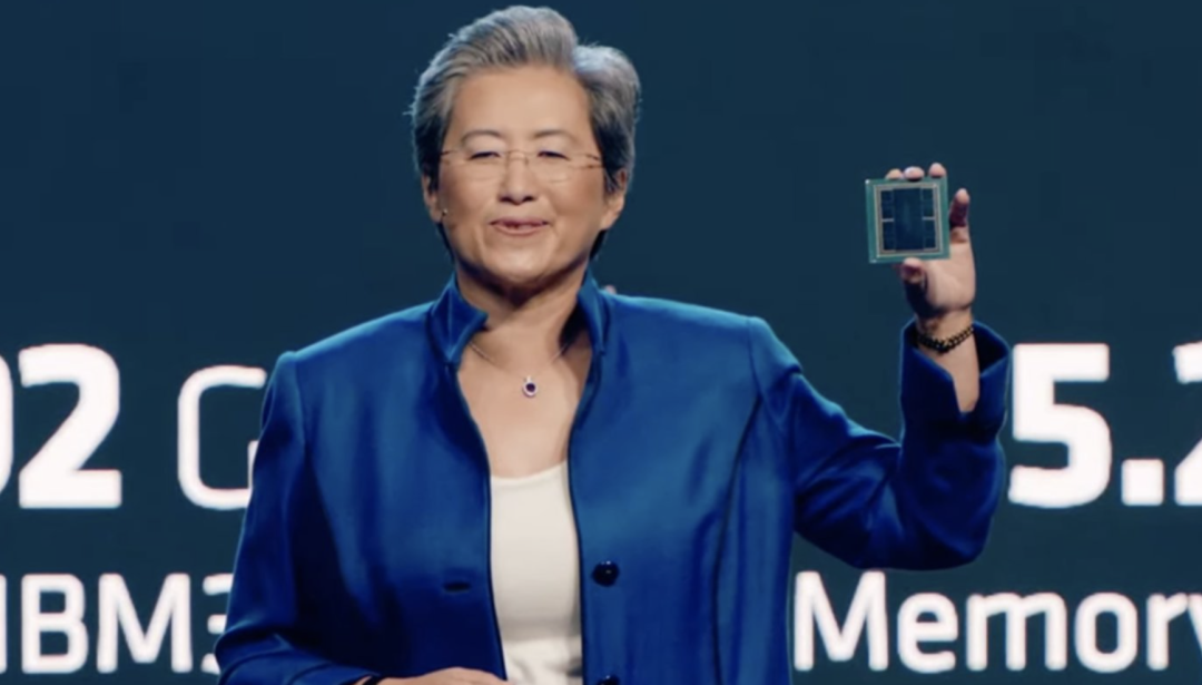 AMD執行長蘇姿丰班機延誤，17日的陽明交通大學頒授學位典禮將取消，要一睹蘇姿丰的丰采恐要再等等。 圖：翻攝自新浪（資料照）