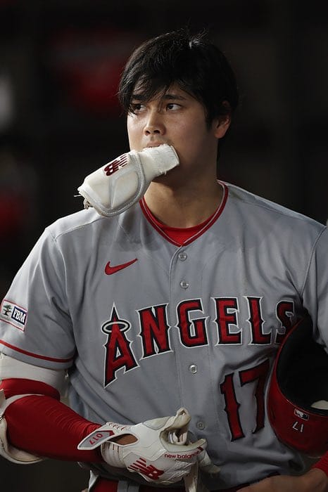 今（16）日由洛杉磯天使隊主場迎戰休士頓太空人隊。大谷翔平9 局下以本季第 33 轟吹起反攻號角，天使終場以 13：12 逆轉氣走太空人。 圖：擷取自推特@shoheisaveus