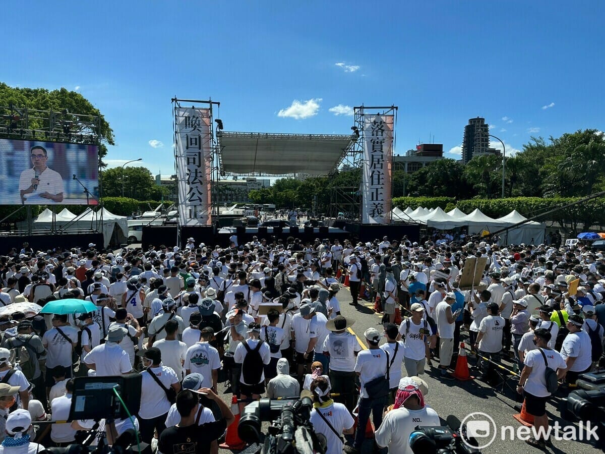 「館長」陳之漢、前立委黃國昌發起「716公平正義救台灣」凱道遊行。 圖：張良一 / 攝