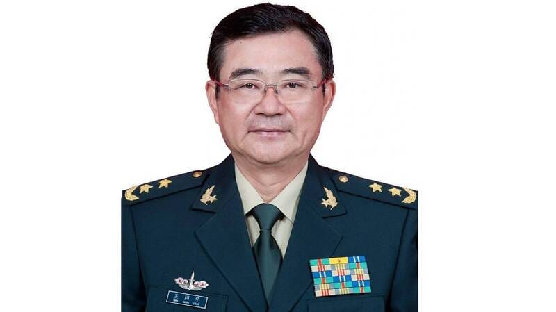 7月7日，網傳官方內部通報，火箭軍副司令吳國華因突發腦溢血，6 日晚間於北京去世。但卻有傳聞披露，吳國華當天吊在門框上自殺。 圖：擷取自中國網站
