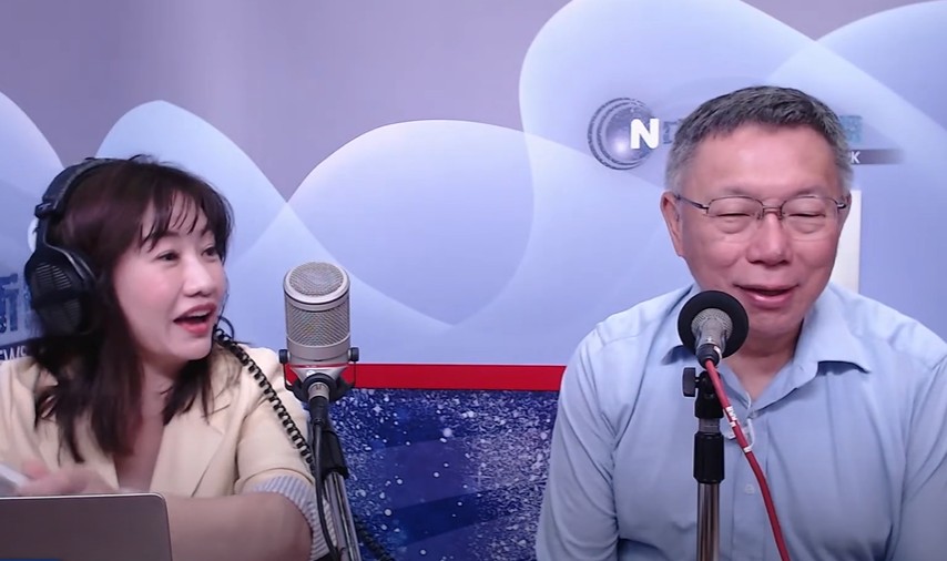 柯文哲今（18）天上午接受「千秋萬事」節目主持人王淺秋專訪。 圖：翻攝中廣「千秋萬事」YouTube直播