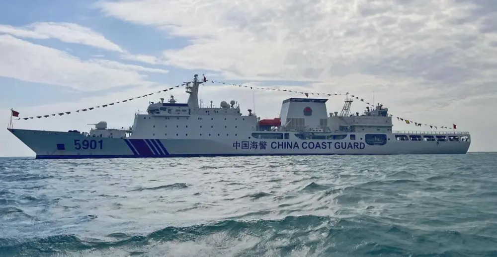 中國海警的萬噸級巡邏艦 —— 5901 艦。 圖：翻攝自騰訊網