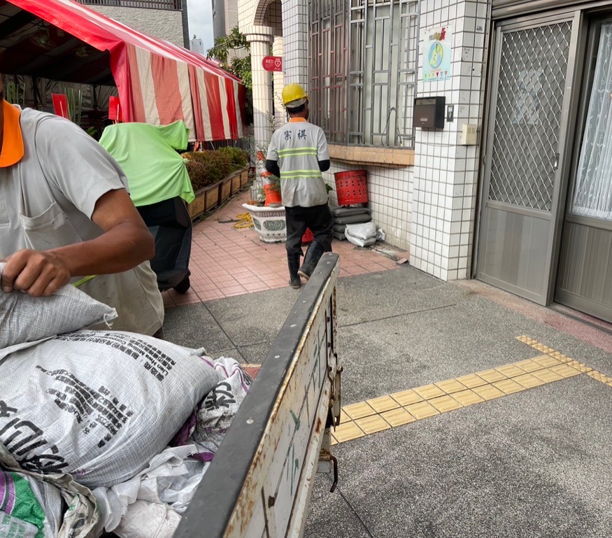 因應杜蘇芮颱風來襲，嘉義市政府備妥沙包供民眾取用。 圖：嘉義市政府/提供