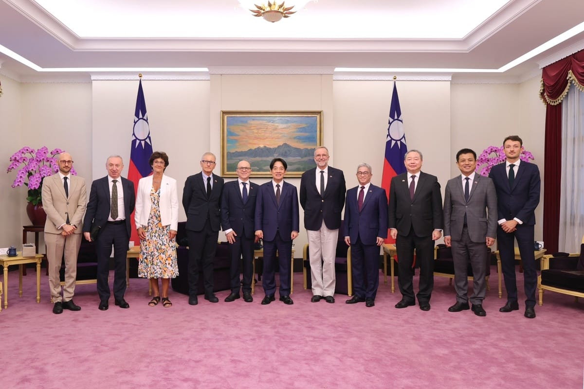 副總統賴清德24日上午接見「法國參議院外交暨國防委員會副主席葛托蘭（André Gattolin）訪團」 圖：總統府提供