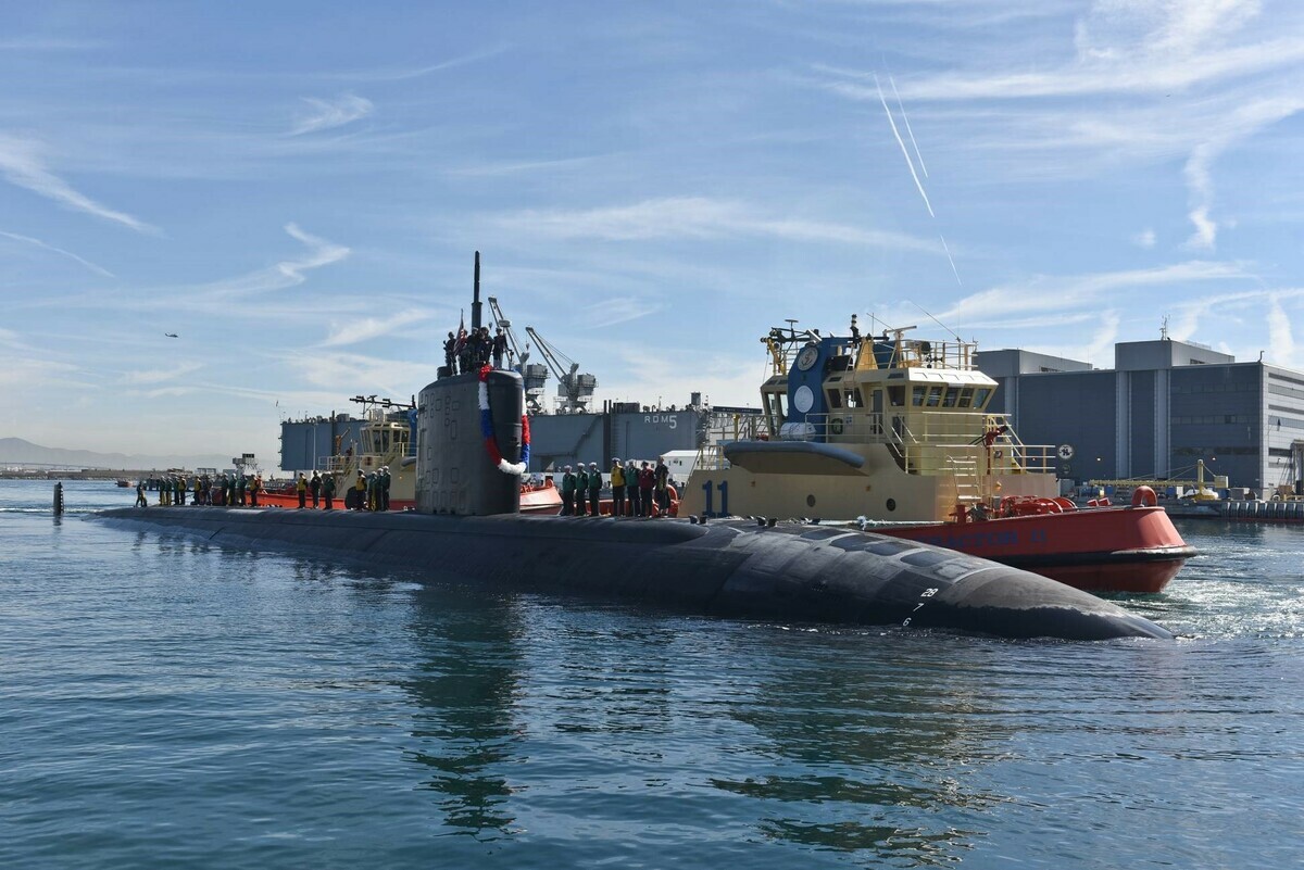 美國海軍「洛杉磯級」核動力攻擊潛艦「安納波利斯號(SSN-760)」24日靠泊南韓濟州海軍基地。 圖：翻攝Fubmarine Force Pacific官網(資料照片)