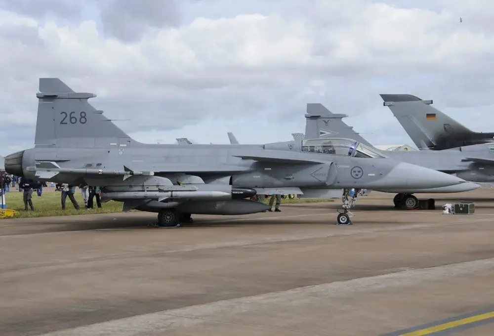 泰軍的 JAS-39C 「鷹獅」戰鬥機，在2015 年「鷹擊-2015」聯合軍演中，擊敗了中軍蘇-27SK 型戰鬥機。圖為 JAS-39C「鷹獅」戰鬥機。 圖：翻攝自軍武次位面